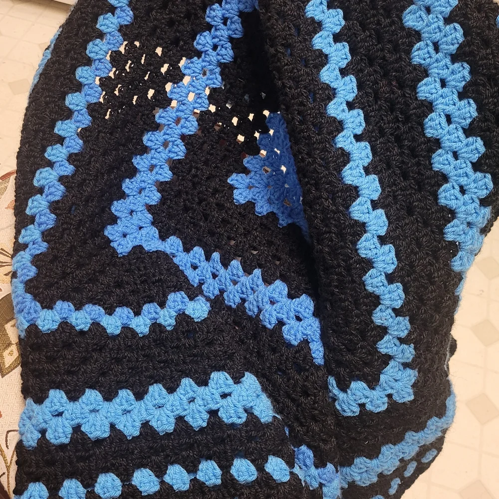 Elegant Black and Blue Crochet Throw Blanket - Picture 2 of 4